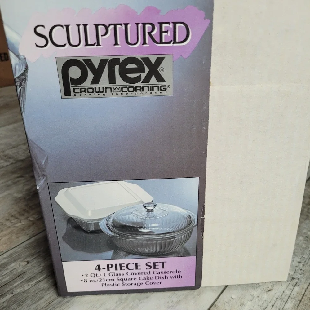 NOS Vintage Pyrex Sculptured 4-Pc Set New in Box‎ 2qt Casserole & 8